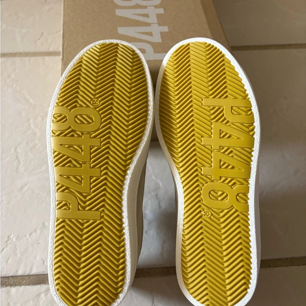 P448 Beige Suede Low-Top Sneakers with Yellow Heel - Picture 4 of 8